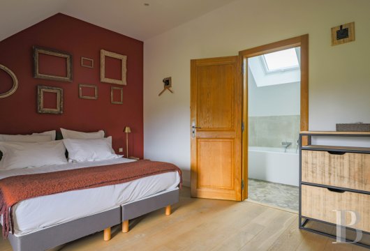 A former 18th century farmhouse with carefully renovated outbuildings on the edge of a forest in Perche - photo  n°20